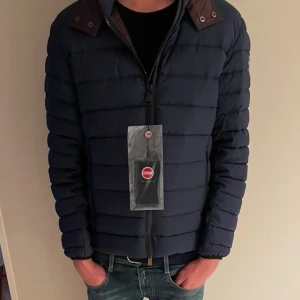 Colmar jacka | HELT NY - HELT NY med tags | Nypris 5000kr mitt pris:2899kr | Storleken är Eu50/M | Hör av er vid frågor!