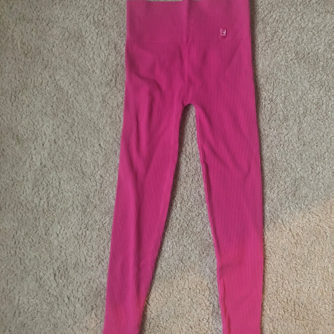 Rosa ribbade leggings