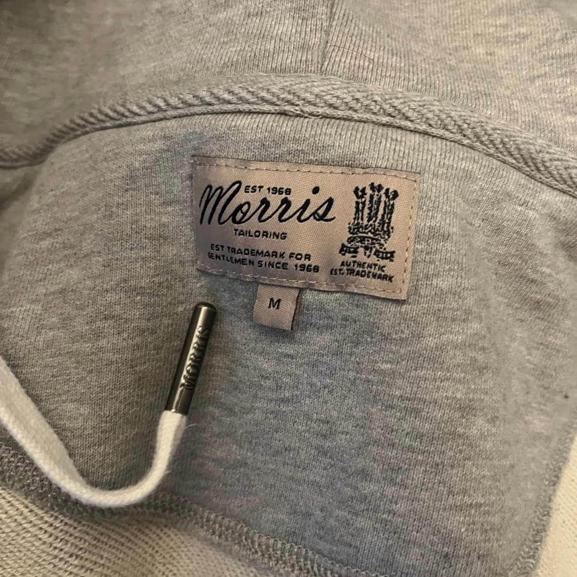Grå hoodie från Morris - 91