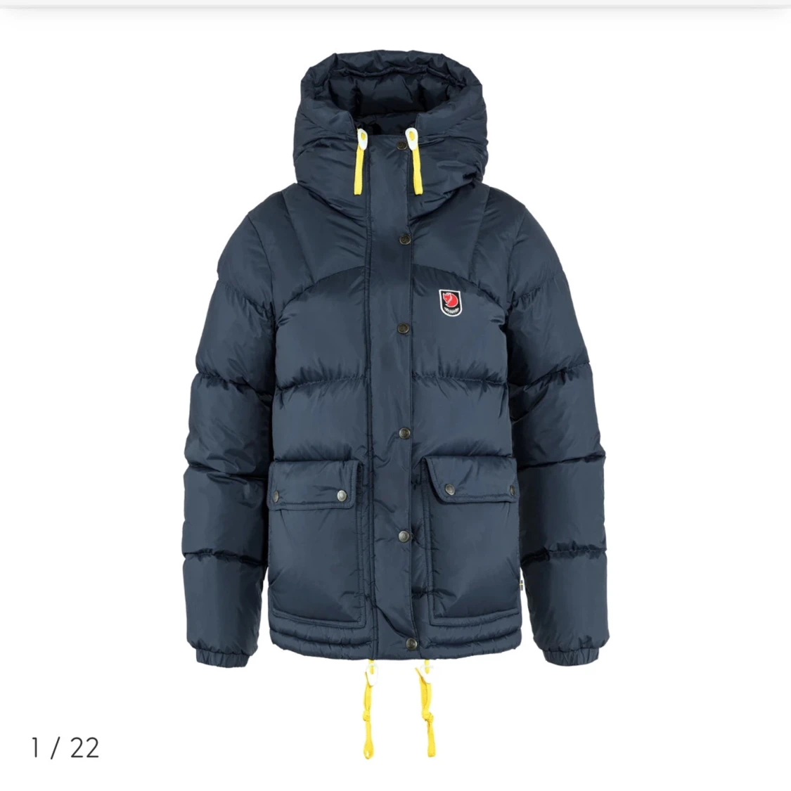 SÖKER. Mörkblå dunjacka från Fjällräven liten