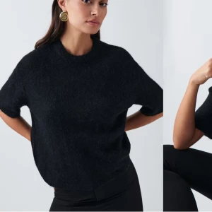 Stickad tröja från Gina tricot  - Stickad topp från Gina tricot aldrig använd lapparna kvar🥰 storlek s 