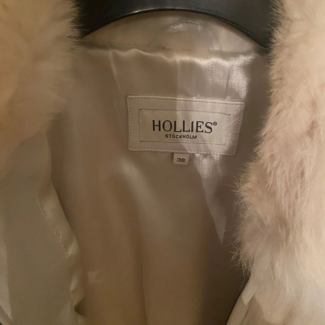 Kombinerad vit päls/skinn jacka stl 38 - 92