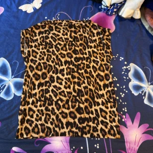 Leopard tröja  - En fin leopard tröja 