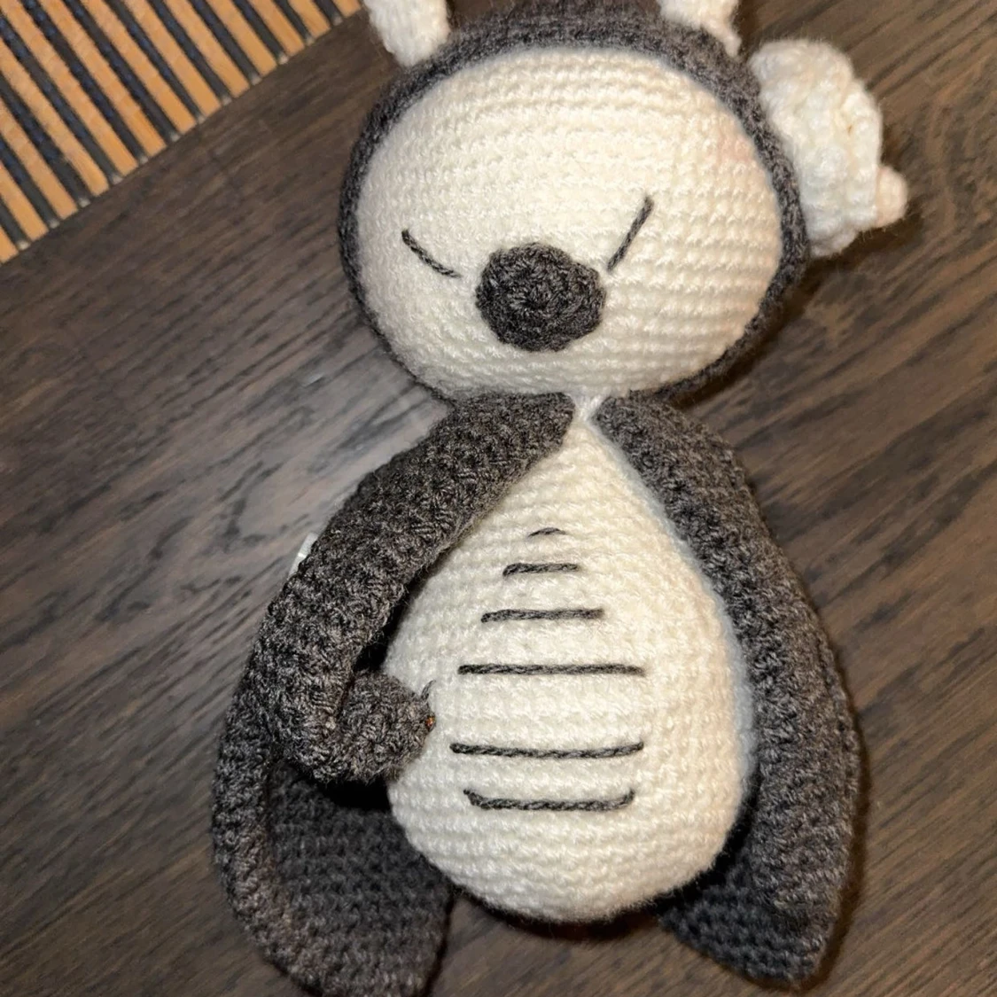 Handgjord virkad leksak