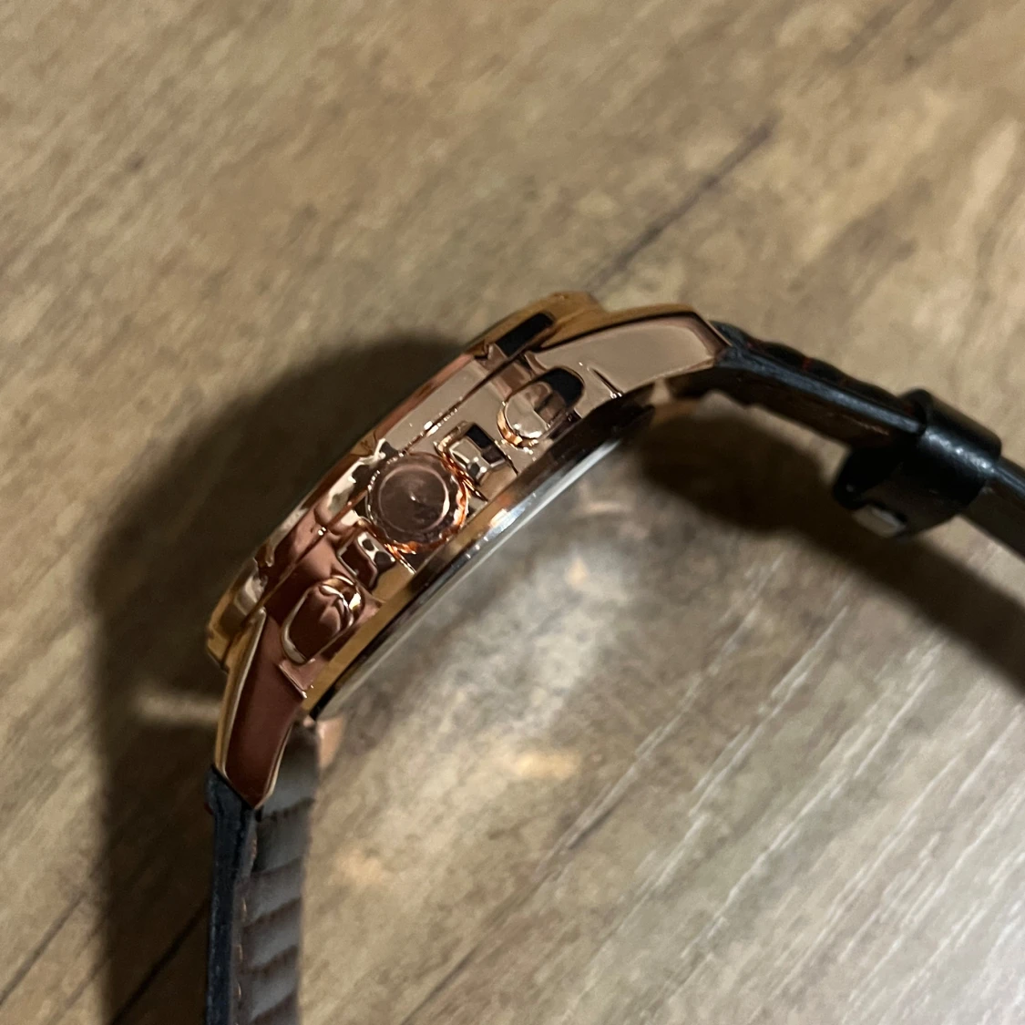 Svart och roséguld klocka från Geneva Design - 91