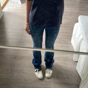 Snygga jeans  - As snygga!! Älskar dom, lite mid waist men jag brukar vika ner dom
