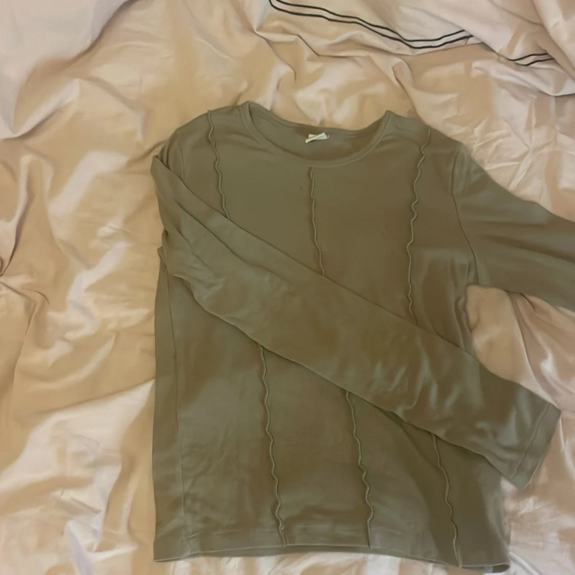 Olivgrön långärmad tröja - 90