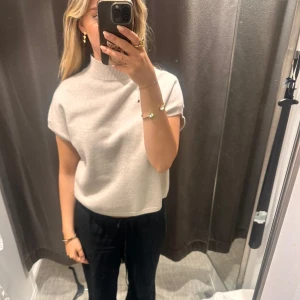 Jättefin tröja från kappahl💫 - Stickad kortärmad tröja från kappahl 🥰