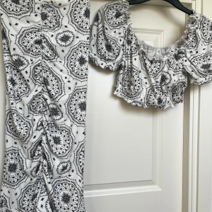 Co-ord set - Kjol & topp  Kan passa en S