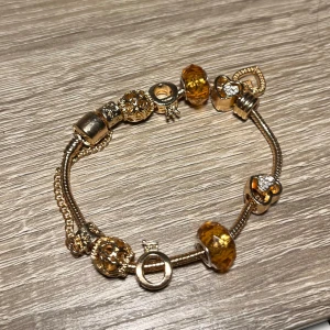 Pandora liknande armband - Jätte fint armband som passar alla💞