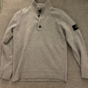 Stone Island stickad - Stickad stone Island helt ny