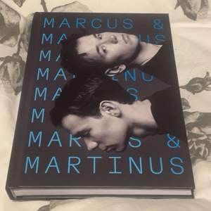 Helt ny signerad bok från Marcus och martinus❤️ Nypris=230kr