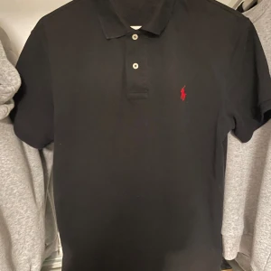 Ralp lauren pike - Nyskick använd 2-3 gånger S 