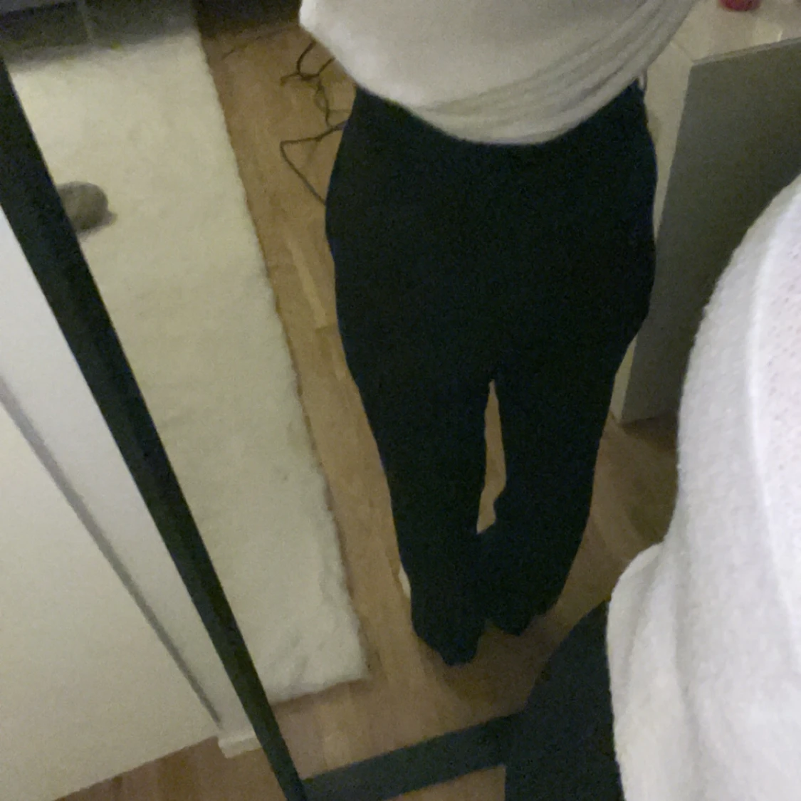 Svarta byxor från BikBok - 90