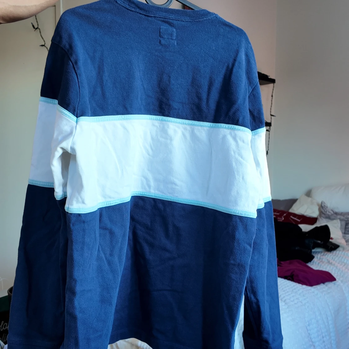 Blå långärmad tröja från Levi's - 90