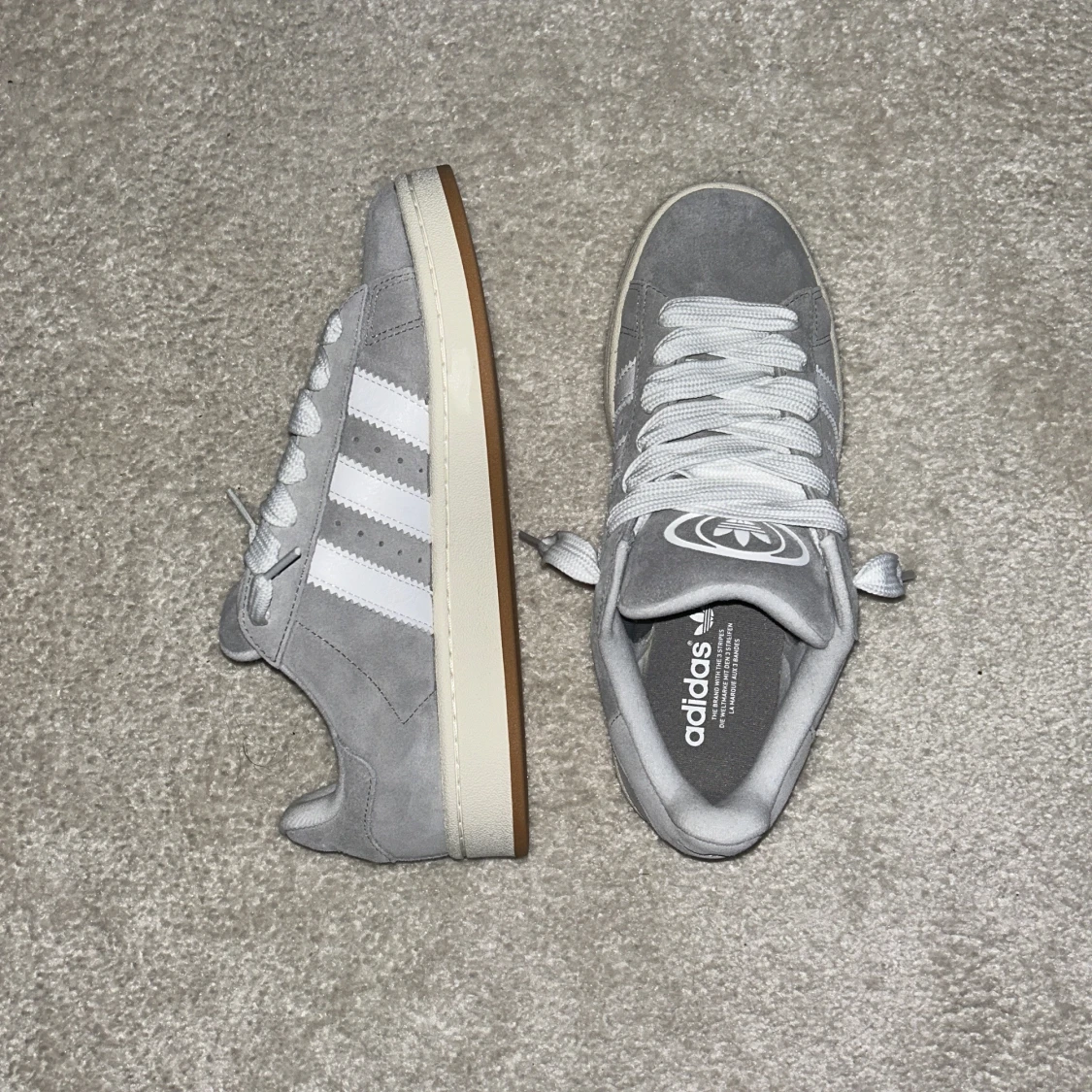 Grå Adidas sneakers - 1