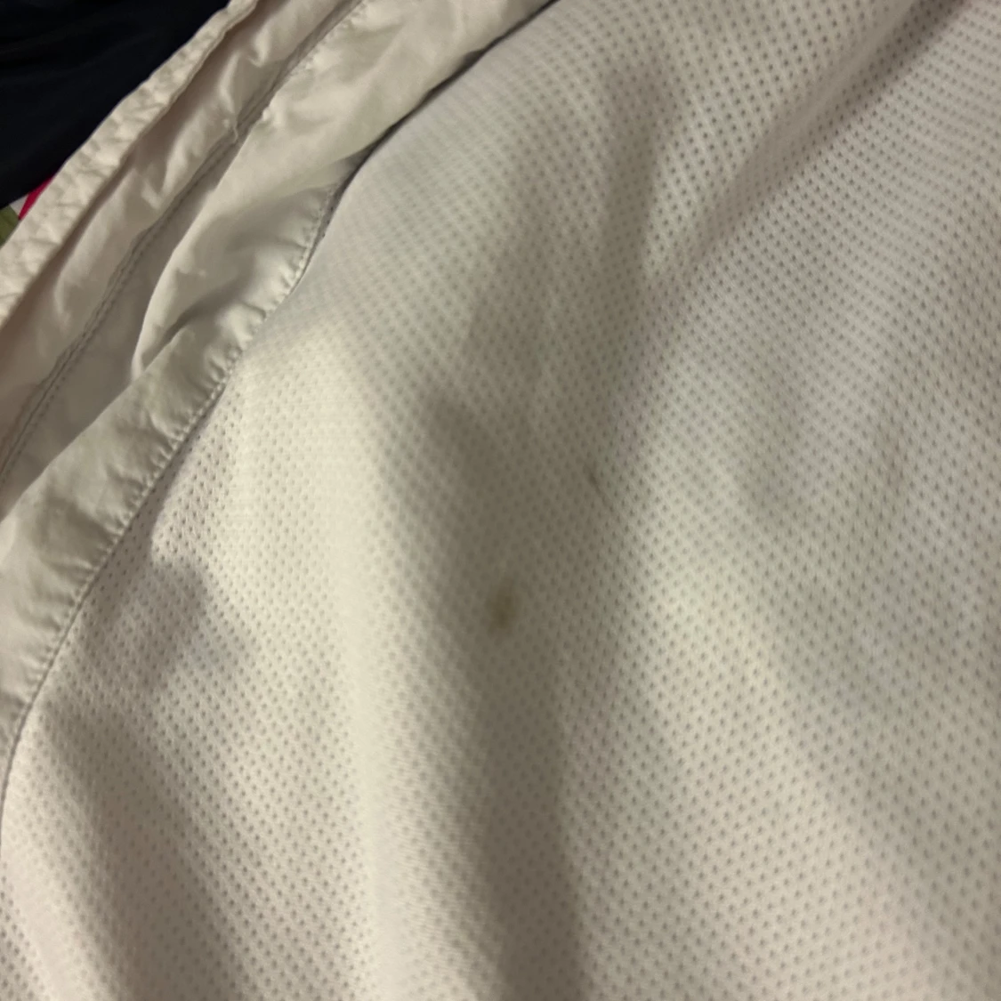 Vit vindjacka från Lyle & Scott - 92