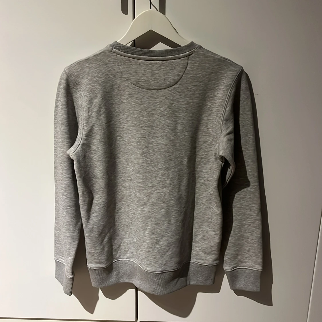 Grå sweatshirt från GANT - 90