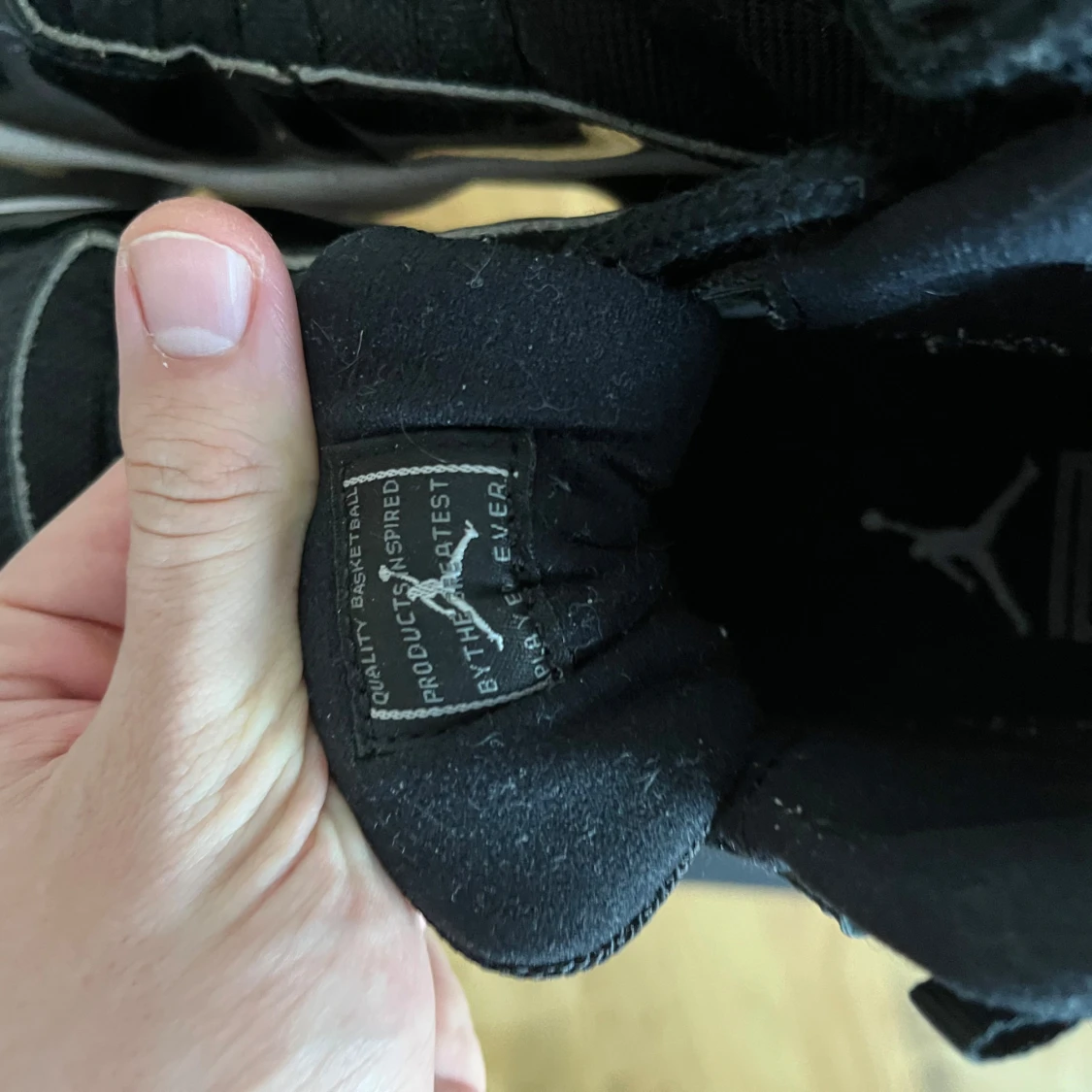 Svarta Nike Air Jordan 11 Retro - 92