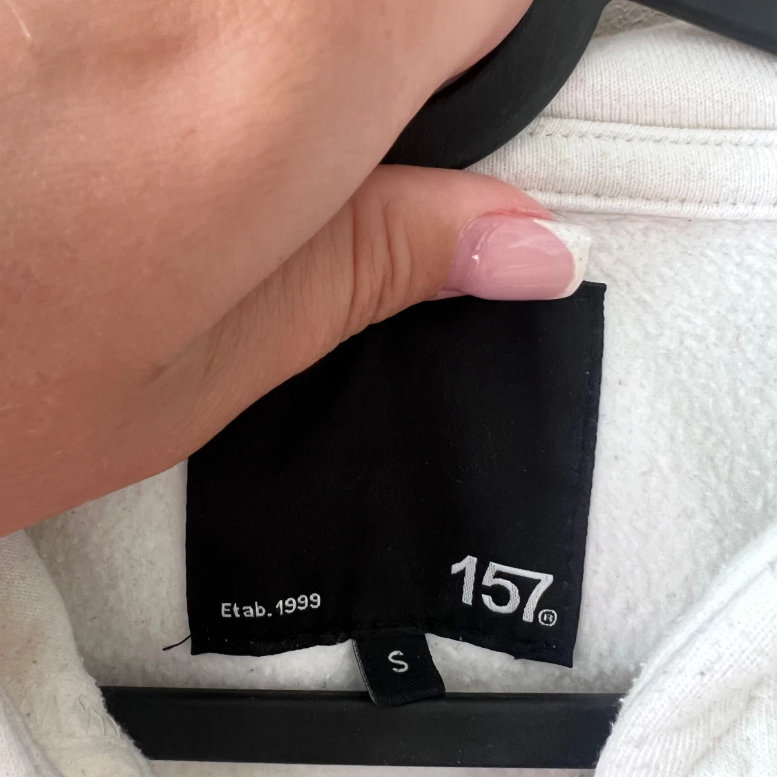 Vit hoodie från 157 - 90