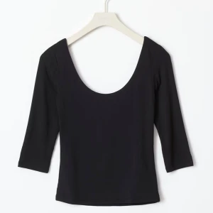 soft touch scoop neck top - It’s in good condition and has never been worn before. 
