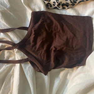 Linne - Säljer detta linne från Gina Tricot 💕