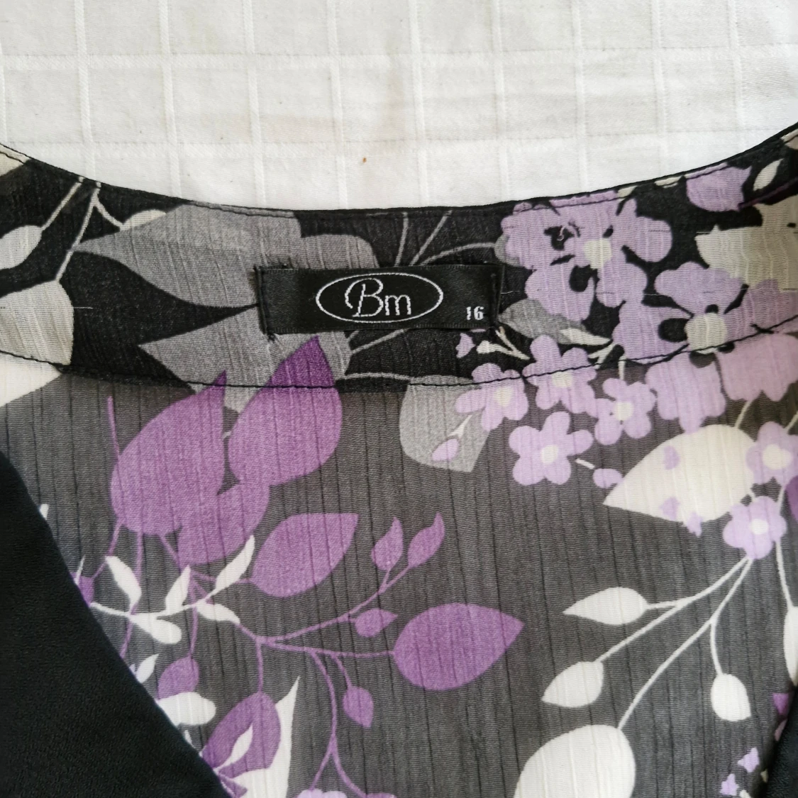 Skir blus med blommor - 90