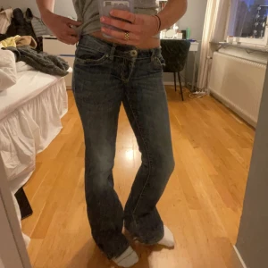 Jeans - Jätte snygga brallooorrr !!!