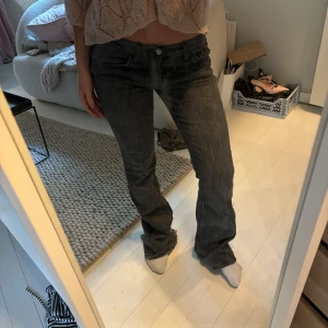 Lågmidjade jeans  - Lågmidjade jeans Brandy Melville 🤍🤍storlek 36 