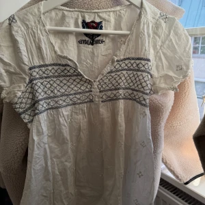 odd molly blus - blus från odd molly som inte kommer till användning, inga defekter💞💞💞