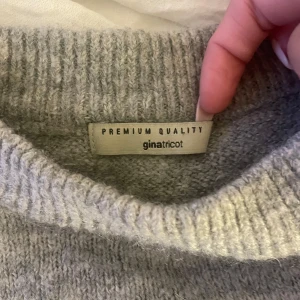 Stickad tröja  - Jätte fin stickad tröja från Gina skriv för frågor 
