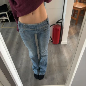 Låga jeans - Låg midja