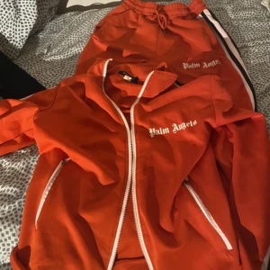 Palm angels - Någon köpa min Palm angels dress eller byta mot någon Annan dress     