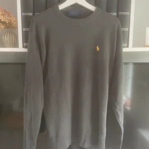 Ralph lauren tröja - Jätte skön och är i mycket bra skicka.