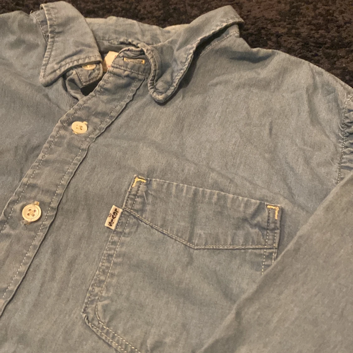 Blå jeansskjorta från Levi's - 90