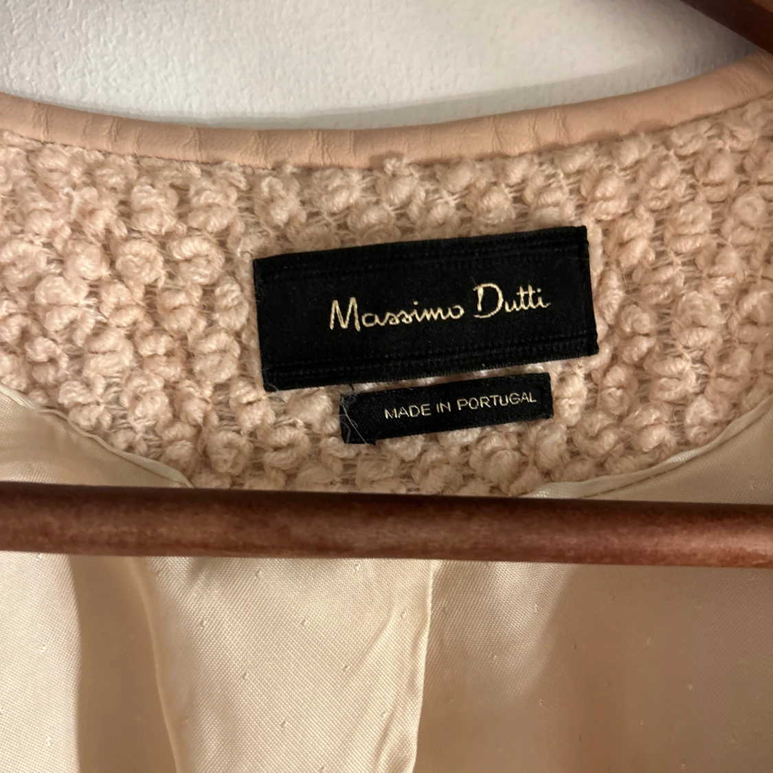 Beige stickad kofta från Massimo Dutti - 91