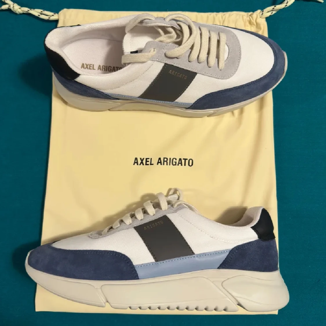 Sneakers från Axel Arigato - 91