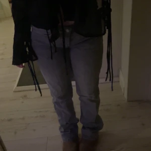  jeans lager 157 - Säljer pågrund av att dom inte används, har använt dom några få gånger och det är inga hål på dom osv💕