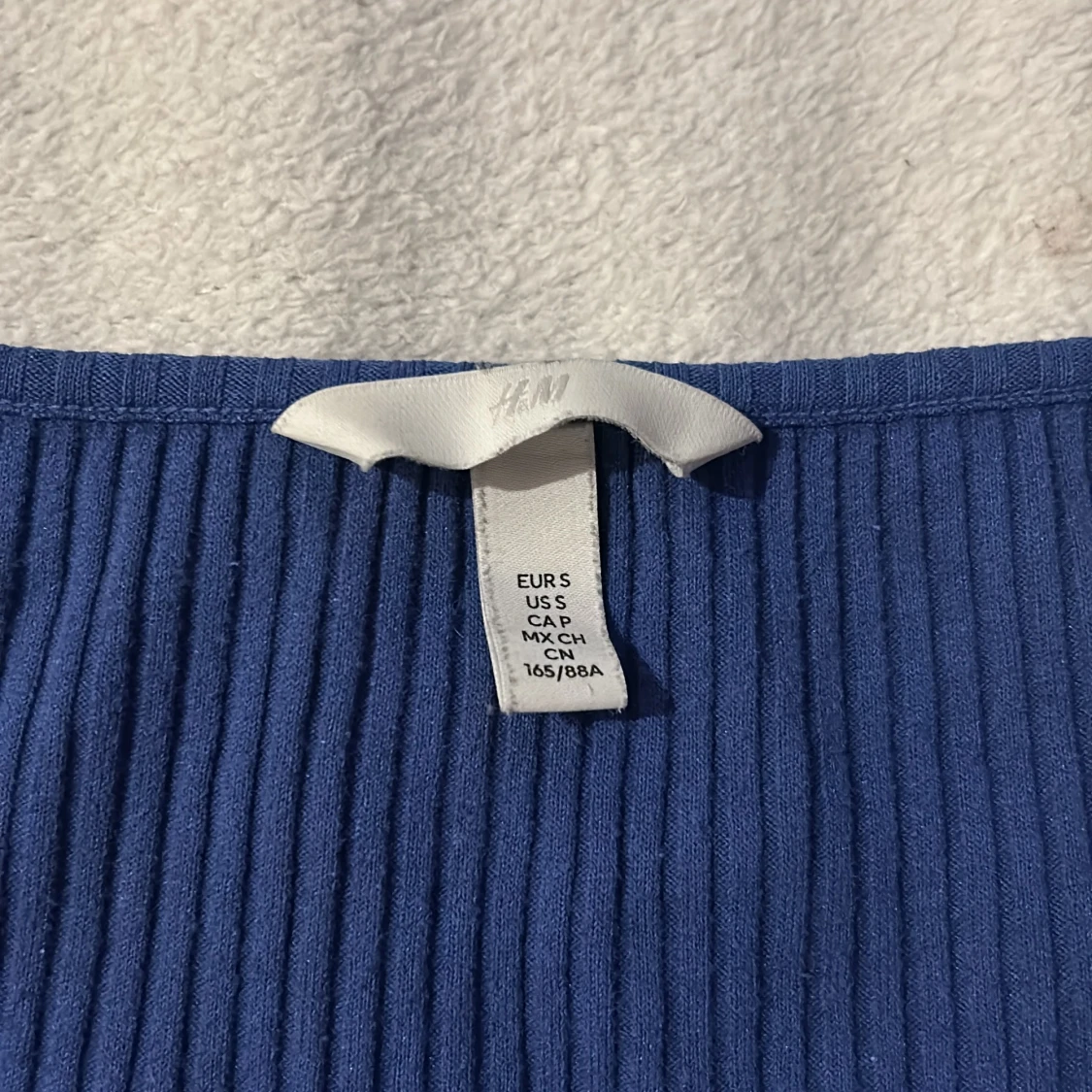 Blå ribbad topp från H&M - 2