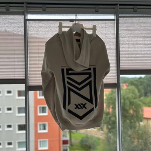 Sidemen hoodie - Säljer den då den inte är min still, alla frågor är tillåtna🫐
