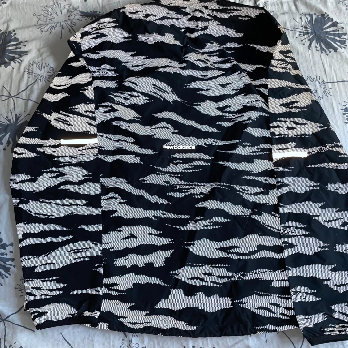 New Balance Reflective Accelerate Jacket  - 90