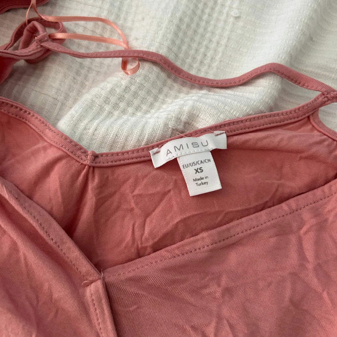 Rosa omlottopp från Amisu - 91