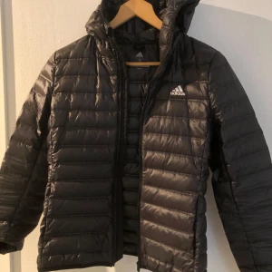 Jacka - Jacka i storlek S, gott skick.