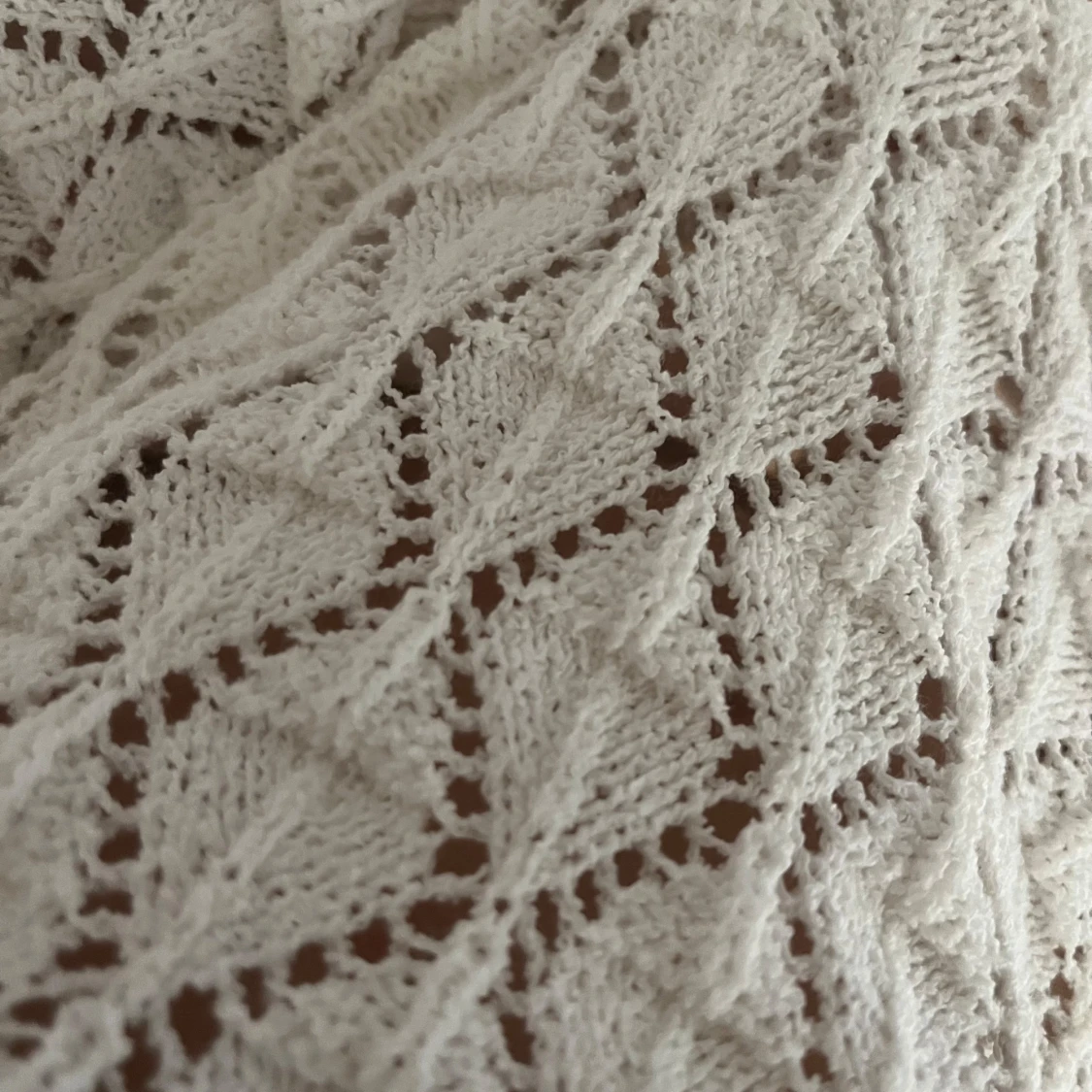 vit stickad klänning - 92