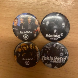 tokyo hotell pin - 4 tokyo hotell pins. 20 för en, 45 för alla för bli av med dom snabbt🥲