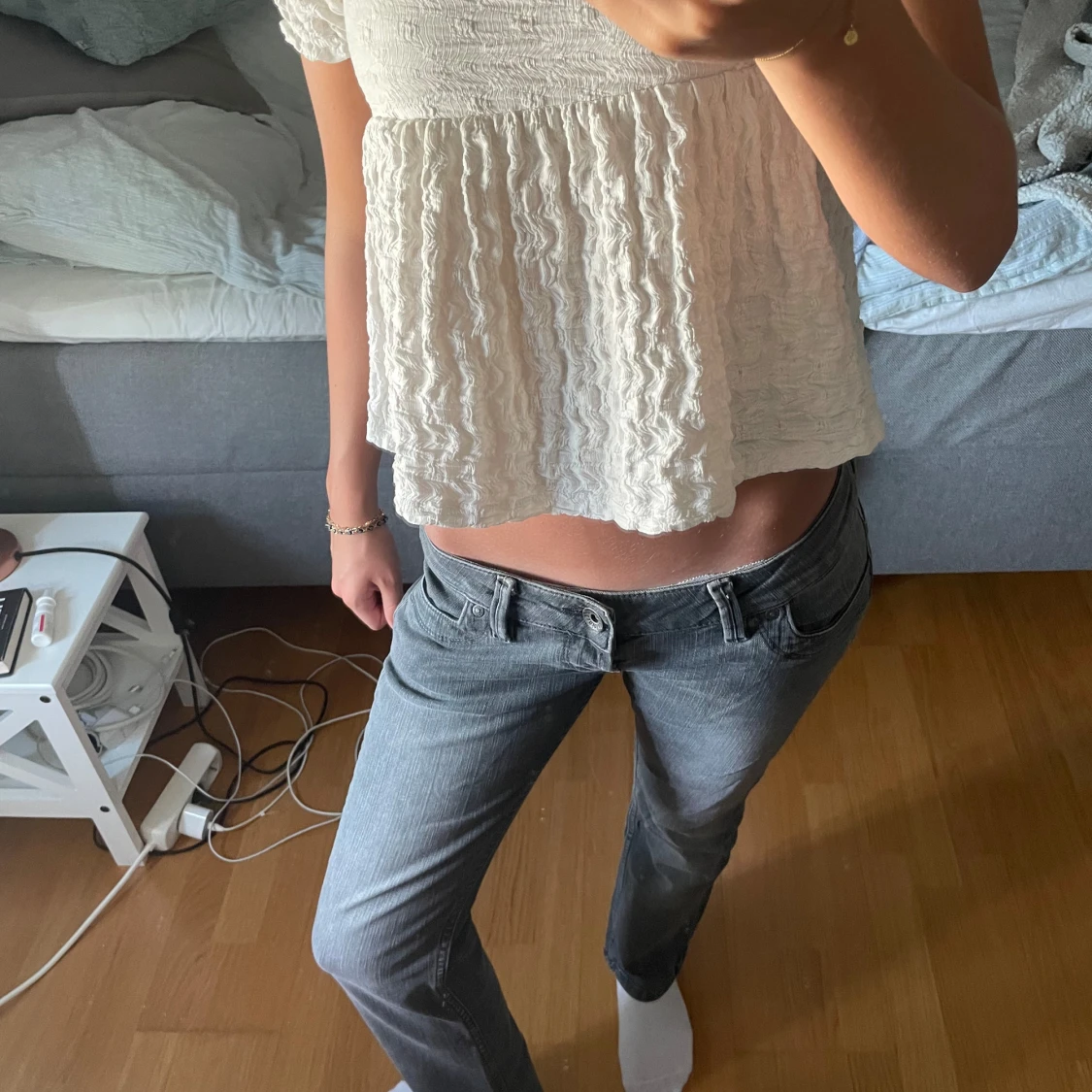 grå bootcut jeans  - 90