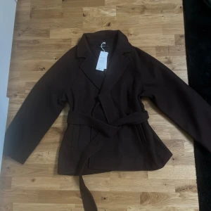 Jacka Gina  - Oanvänd 