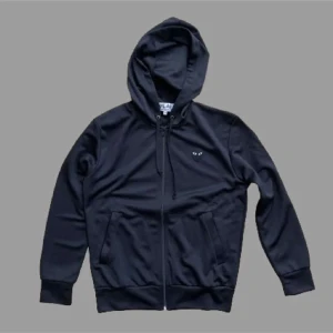 Comme Des Garçons - Nyskick, knappt använd. Strl M men sitter som en S. Priset är diskurterbart kom med förslag