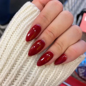 Classic red - Finns i storlekarna XS-L (Sticky tabs ingår) Alltid handmålade & återanvändbara 💫❤️