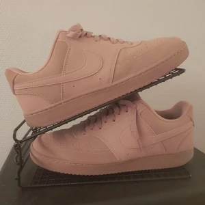 Nike Court Vison Low  - Helt nya skor! Originallåda och kvitto finns!